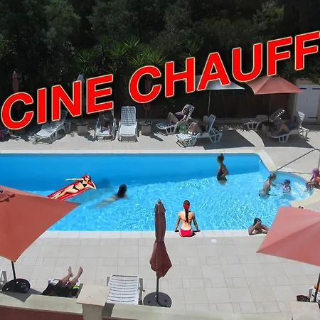 Hotel Les Amandiers 2*