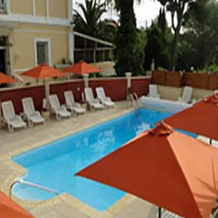 Otel Les Amandiers Saint-Raphaël