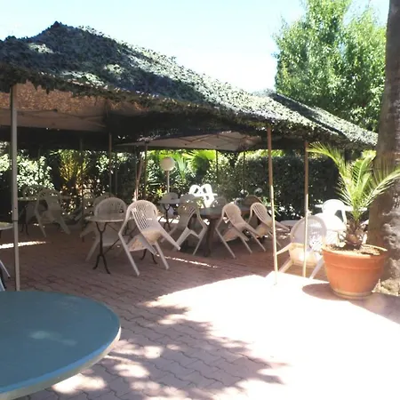 Otel Les Amandiers Saint-Raphaël