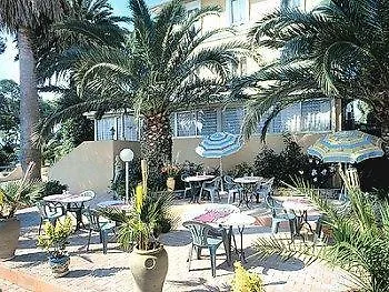 Les Amandiers Saint-Raphaël