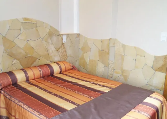 Les Amandiers Otel