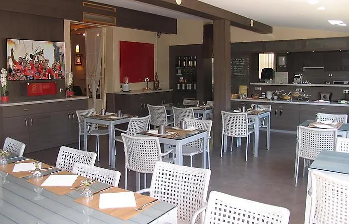 Les Amandiers Otel Saint-Raphaël